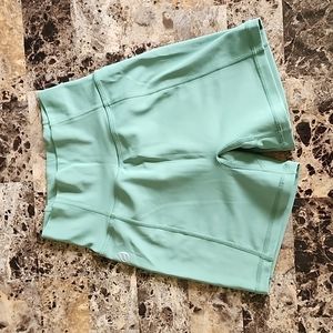 Ptula Shorts